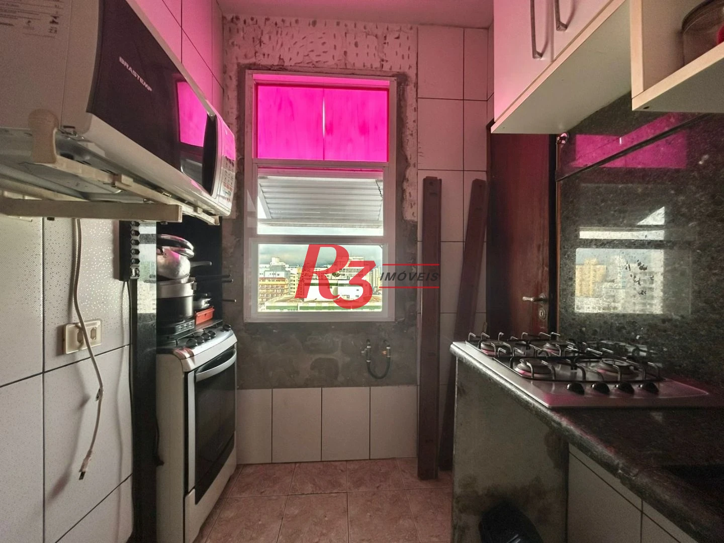 Apartamento com 2 dormitórios à venda, 65 m² por R$ 270.000,00 - Itararé - São Vicente/SP