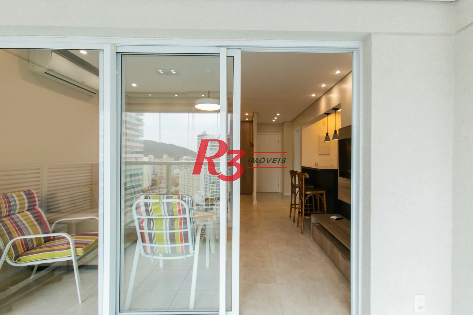 Apartamento para alugar, 53 m² por R$ 4.600,00/mês - Ponta da Praia - Santos/SP