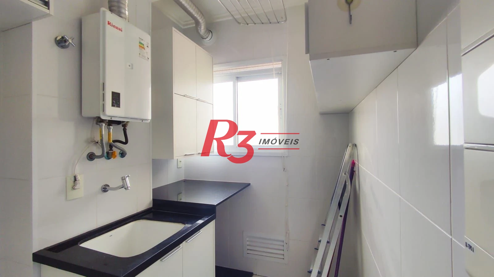 Apartamento com 3 dormitórios à venda, 88 m² por R$ 1.050.000,00 - Campo Grande - Santos/SP