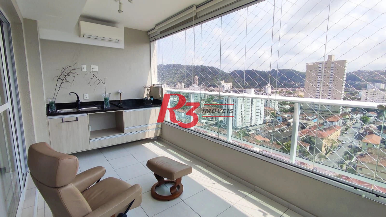 Apartamento com 3 dormitórios à venda, 88 m² por R$ 1.050.000,00 - Campo Grande - Santos/SP