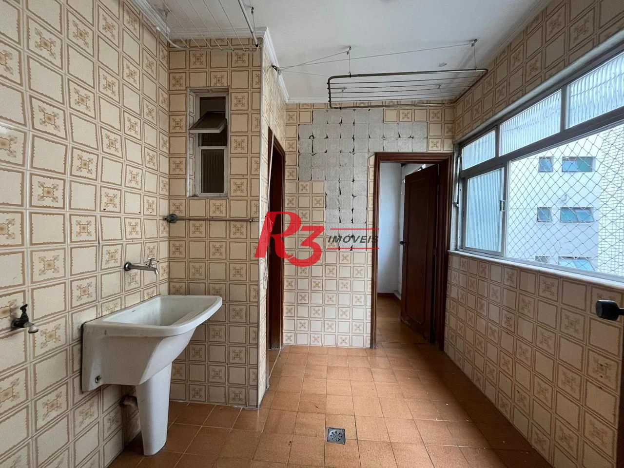 Apartamento com 3 dormitórios para alugar, 170 m² por R$ 6.000,00 - Pompéia - Santos/SP