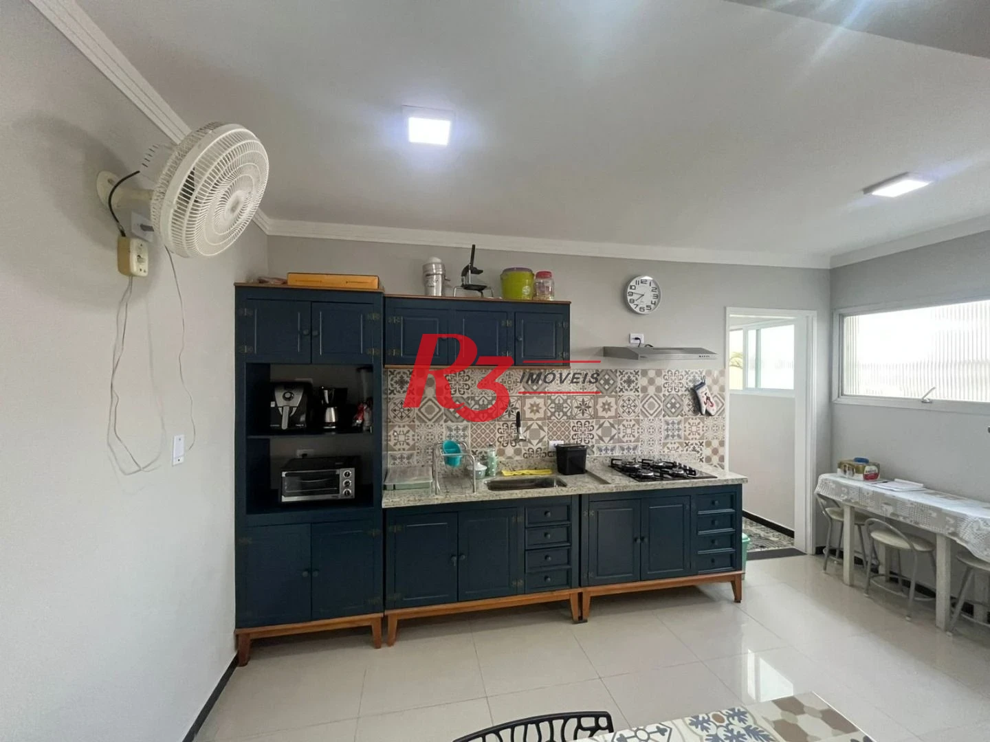 Apartamento com 3 dormitórios à venda, 103 m² por R$ 600.000,00 - Vila Alzira - Guarujá/SP