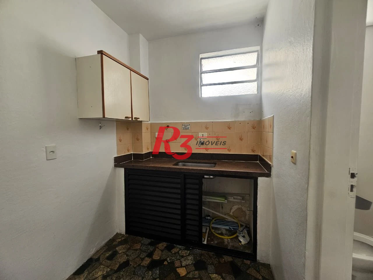 Sobrado com 5 dormitórios à venda, 340 m² por R$ 1.500.000,00 - Aparecida - Santos/SP