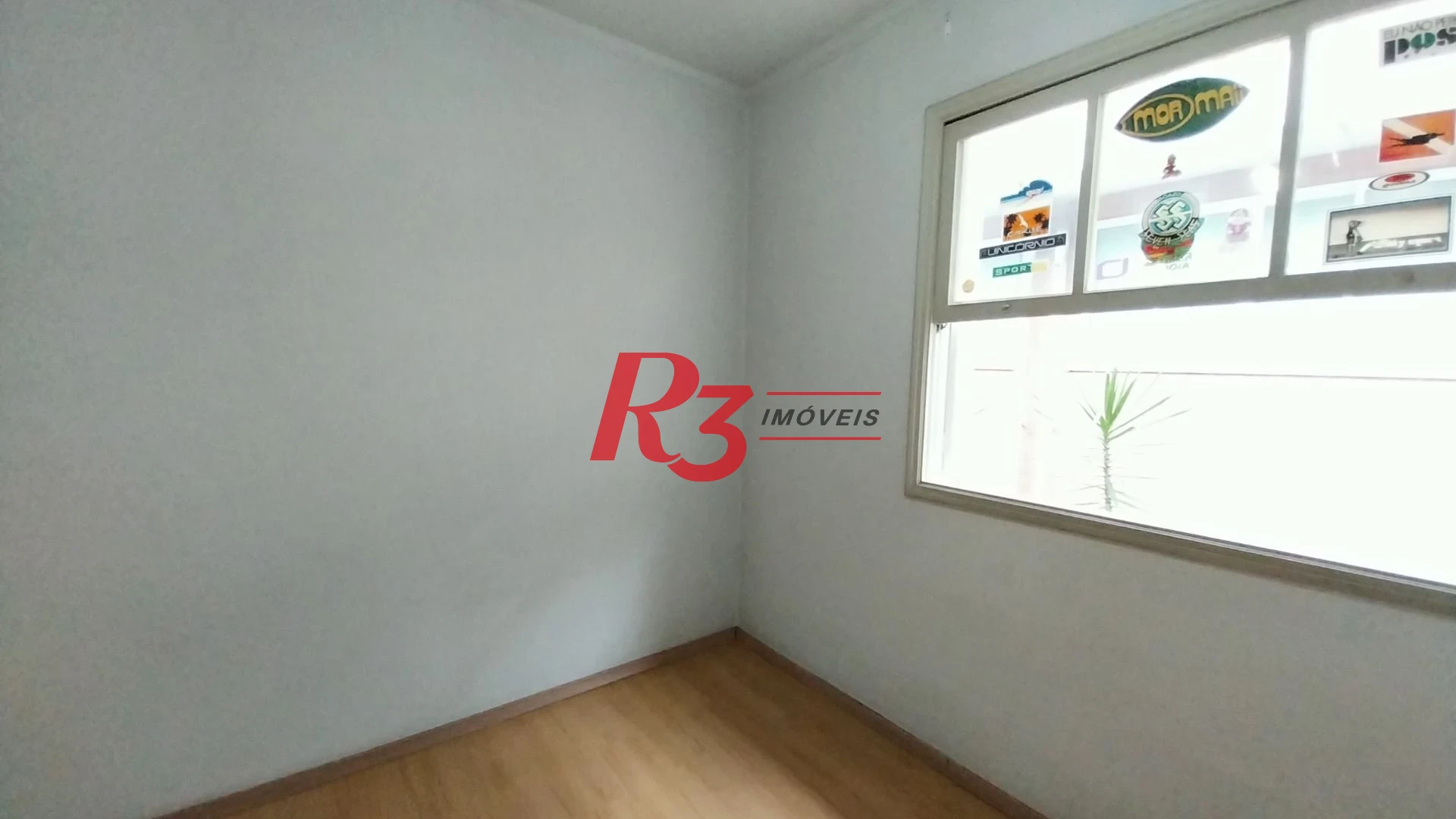 Casa com 3 dormitórios à venda, 142 m² por R$ 700.000,00 - Encruzilhada - Santos/SP
