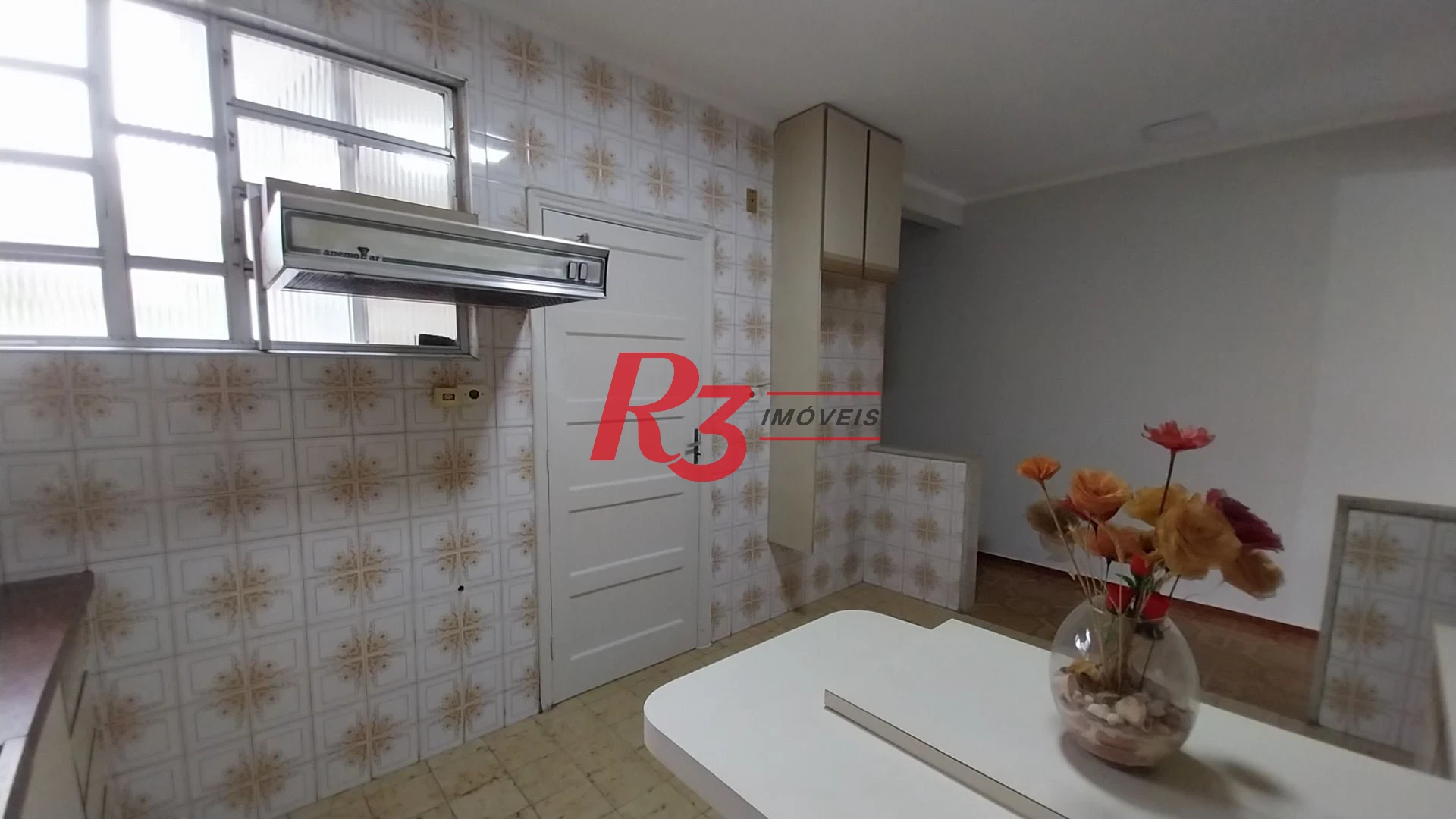 Casa com 3 dormitórios à venda, 142 m² por R$ 700.000,00 - Encruzilhada - Santos/SP