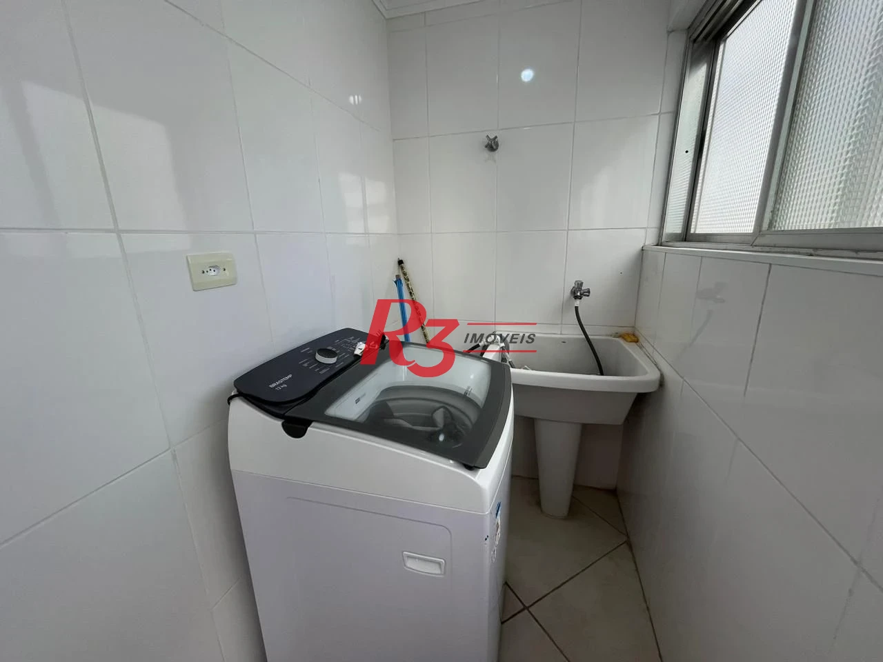 Apartamento com 2 dormitórios à venda, 104 m² por R$ 610.000,00 - Vila Alzira - Guarujá/SP