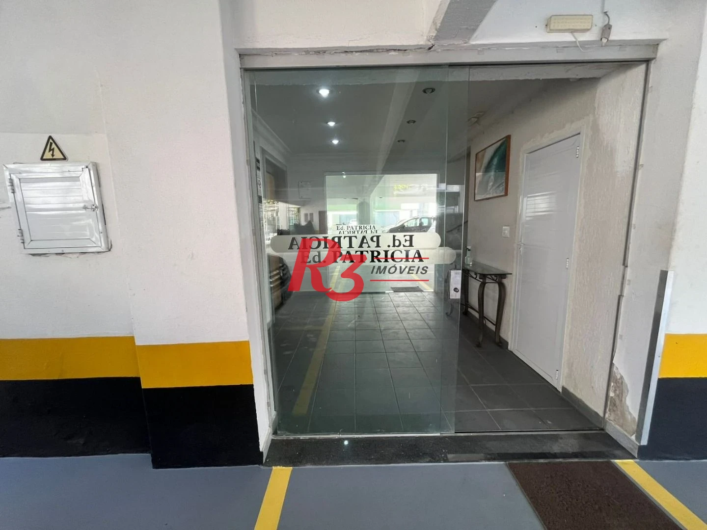 Apartamento com 2 dormitórios à venda, 104 m² por R$ 610.000,00 - Vila Alzira - Guarujá/SP