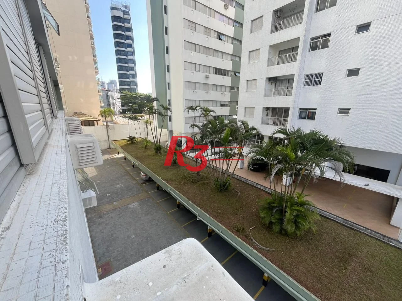 Apartamento com 2 dormitórios à venda, 104 m² por R$ 610.000,00 - Vila Alzira - Guarujá/SP