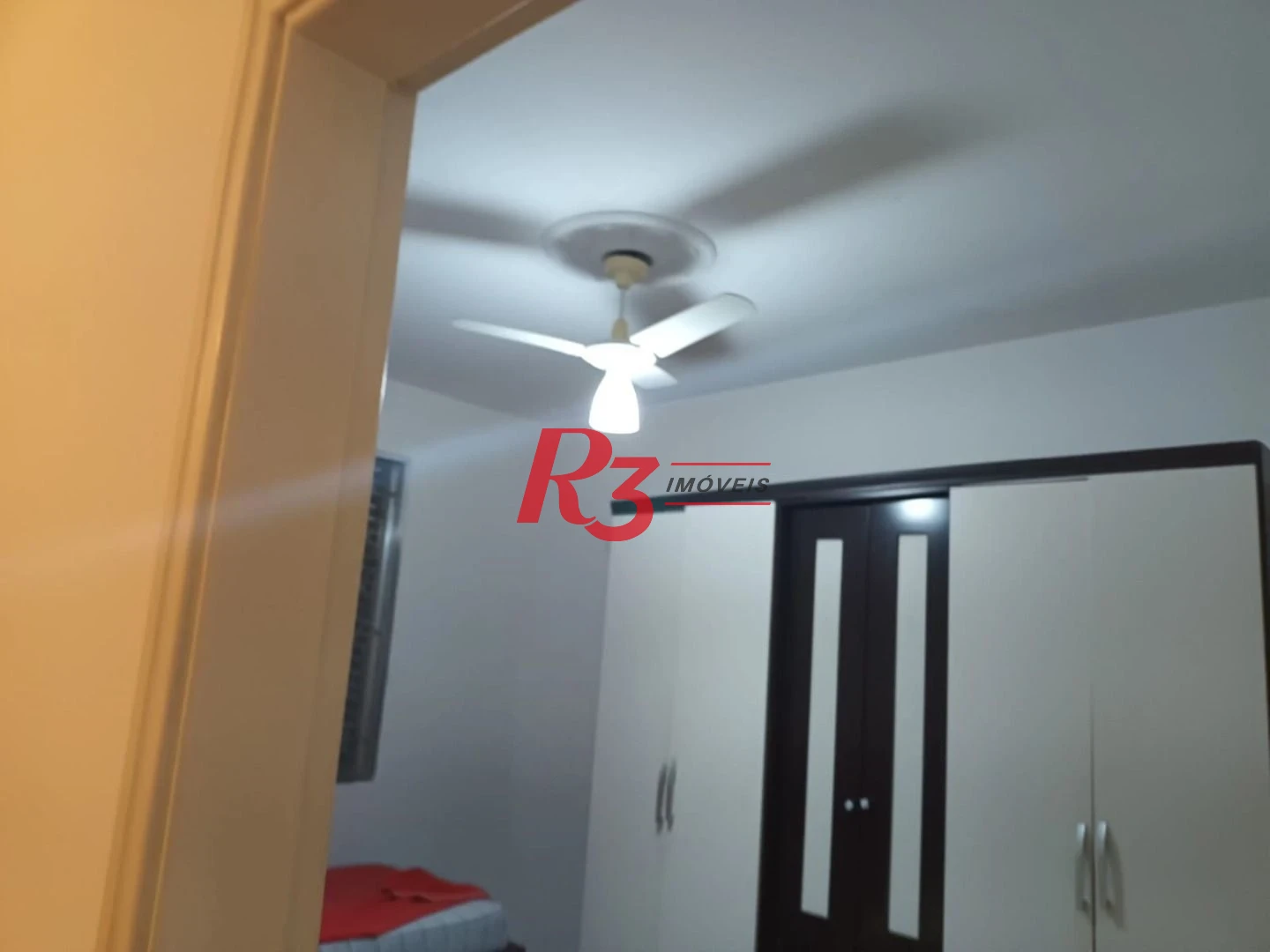 Apartamento com 2 dormitórios à venda, 65 m² por R$ 335.000,00 - Campo Grande - Santos/SP
