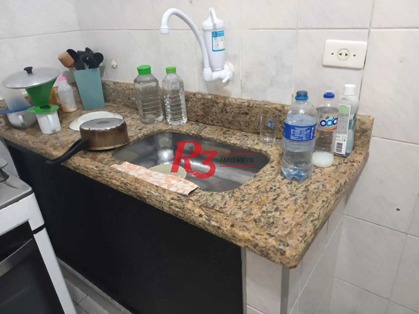 Apartamento com 2 dormitórios à venda, 65 m² por R$ 335.000,00 - Campo Grande - Santos/SP