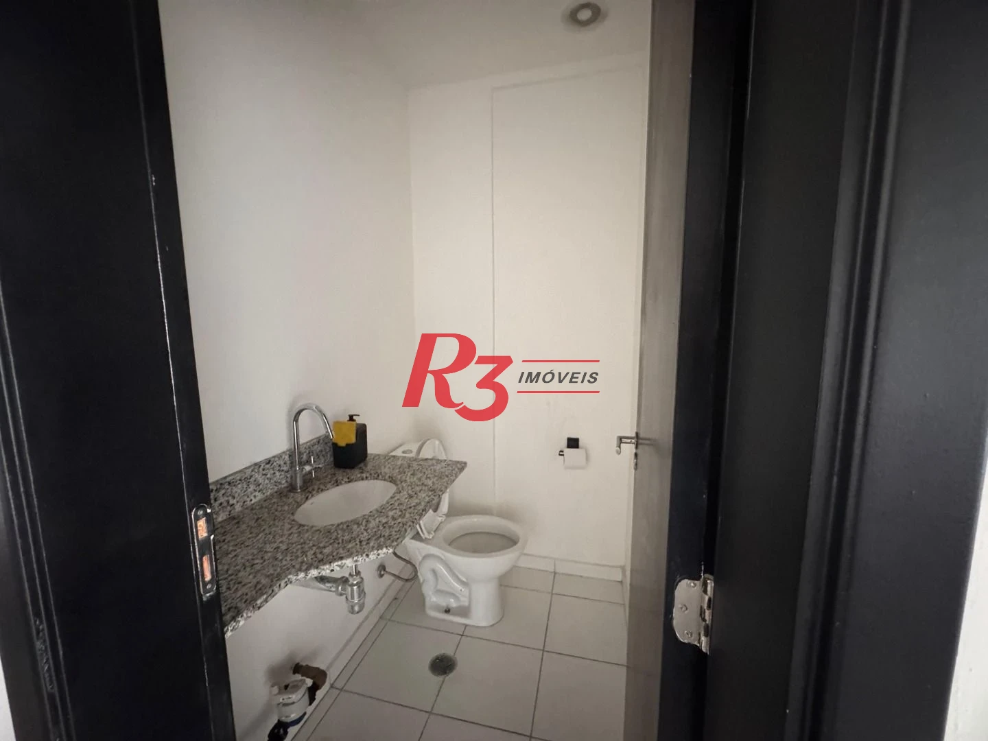 Sala, 40 m² - venda por R$ 200.000,00 ou aluguel por R$ 3.000,00/mês - Vila Matias - Santos/SP