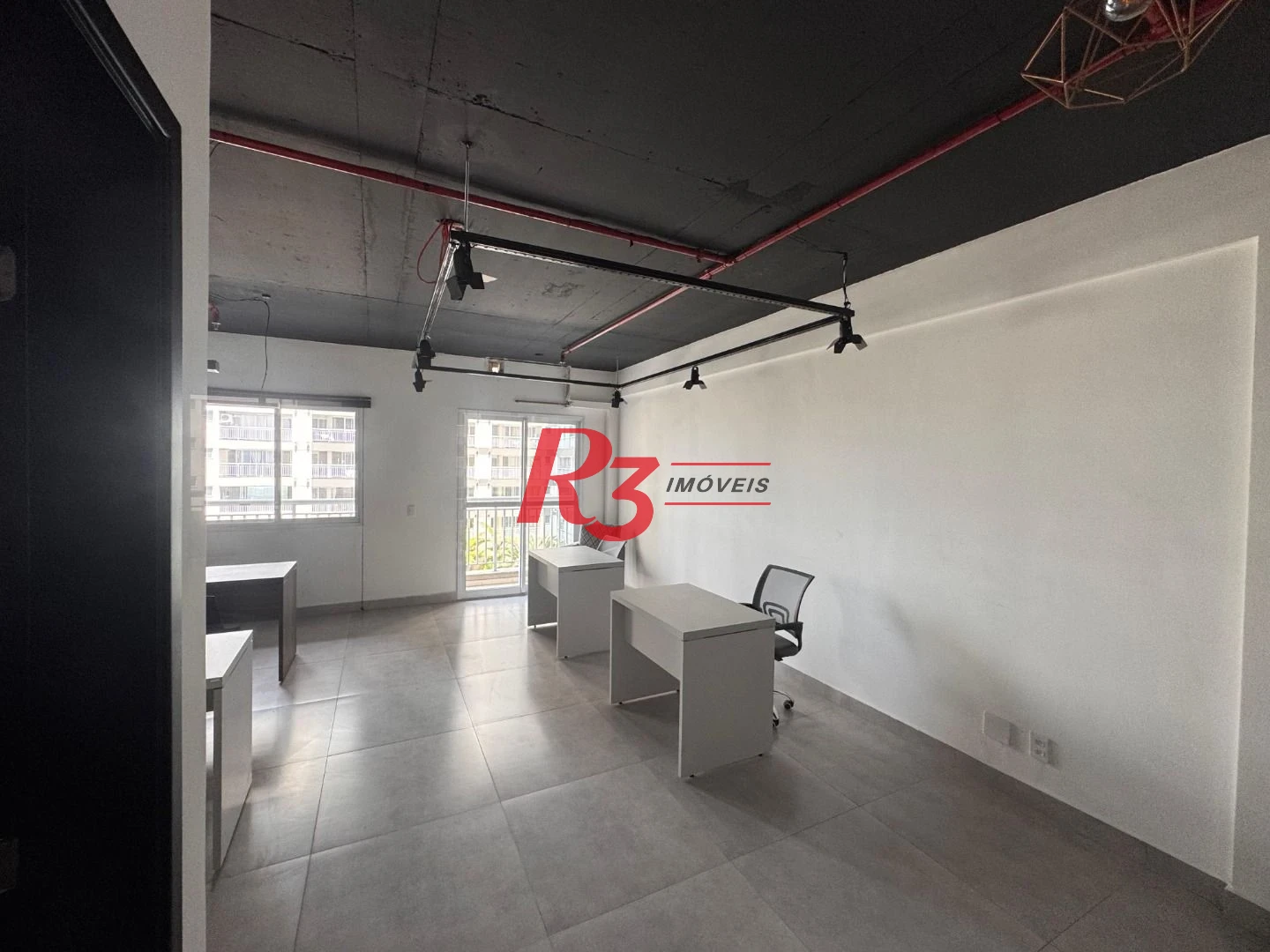 Sala, 40 m² - venda por R$ 200.000,00 ou aluguel por R$ 3.000,00/mês - Vila Matias - Santos/SP