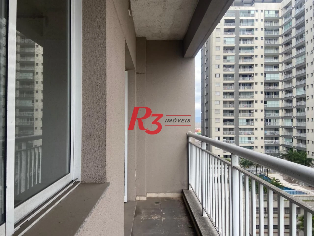 Conjunto para alugar, 96 m² por R$ 4.780,00/mês - Vila Matias - Santos/SP
