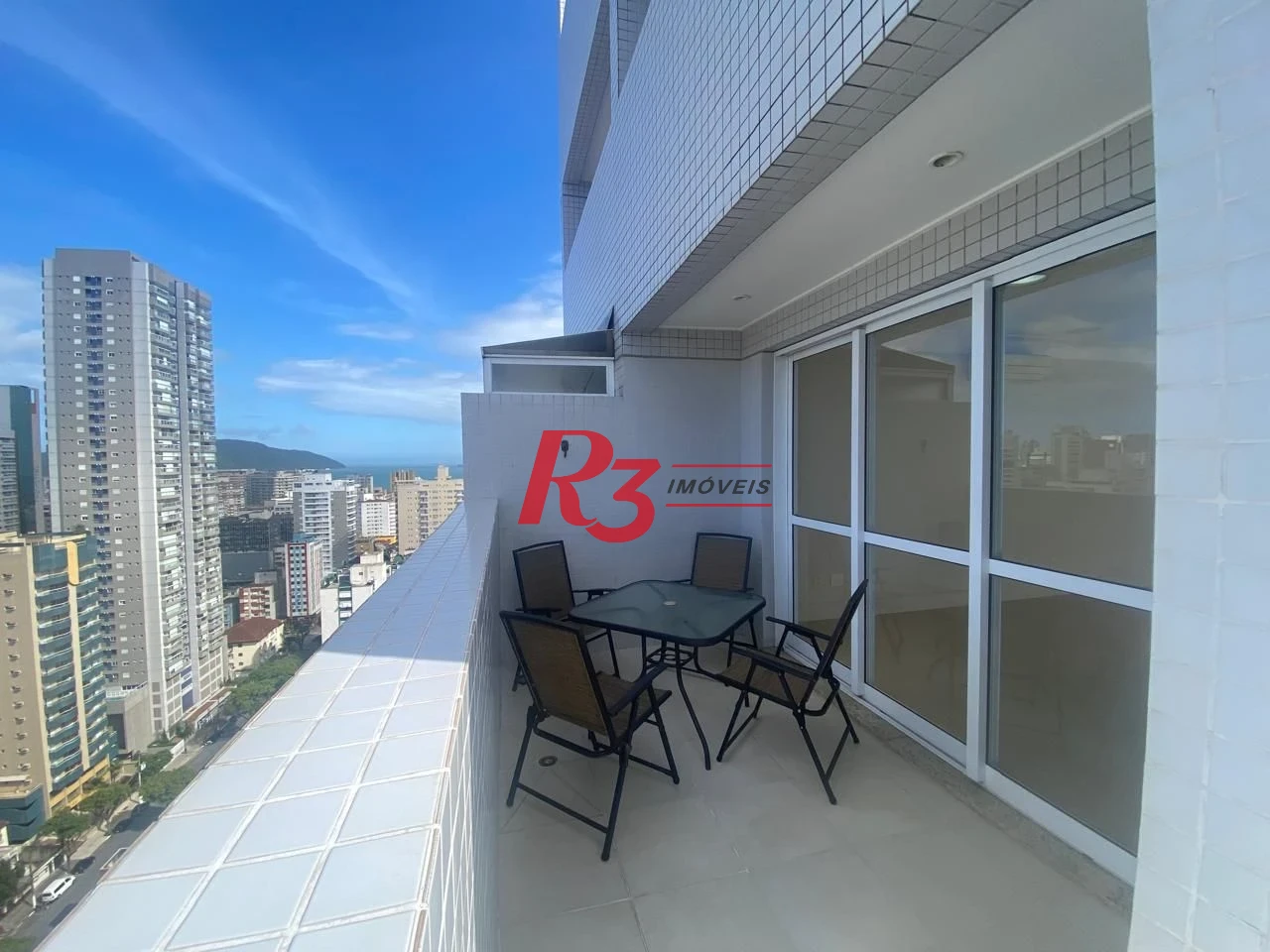 Apartamento Duplex com 3 dormitórios à venda, 148 m² por R$ 1.999.000,00 - Gonzaga - Santos/SP