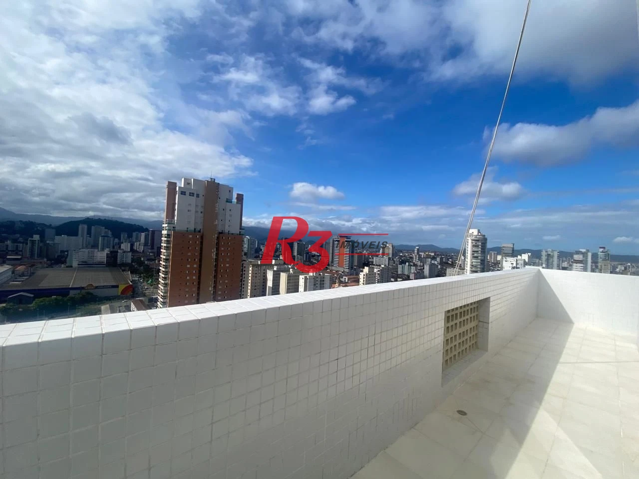Apartamento Duplex com 3 dormitórios à venda, 148 m² por R$ 1.999.000,00 - Gonzaga - Santos/SP