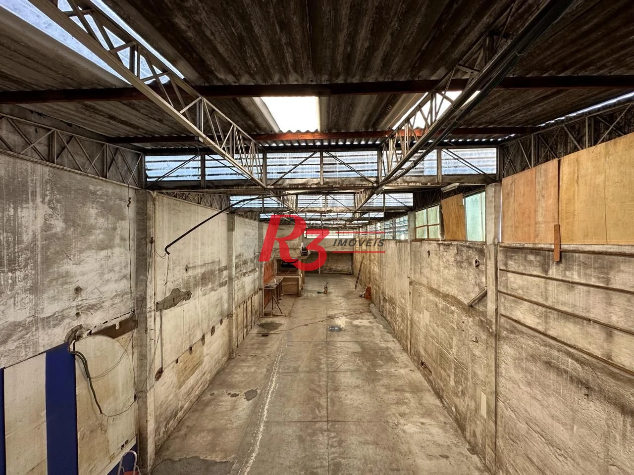 Galpão para alugar, 600 m² por R$ 15.000,00/mês - Centro - São Vicente/SP
