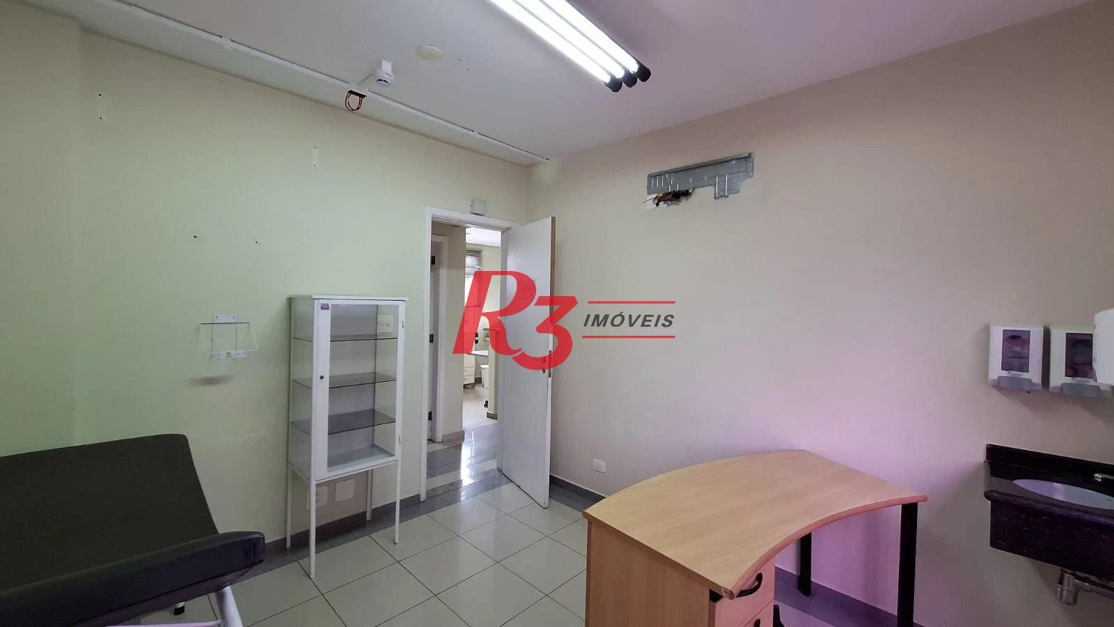 Sala à venda, 135 m² por R$ 750.000,00 - Gonzaga - Santos/SP