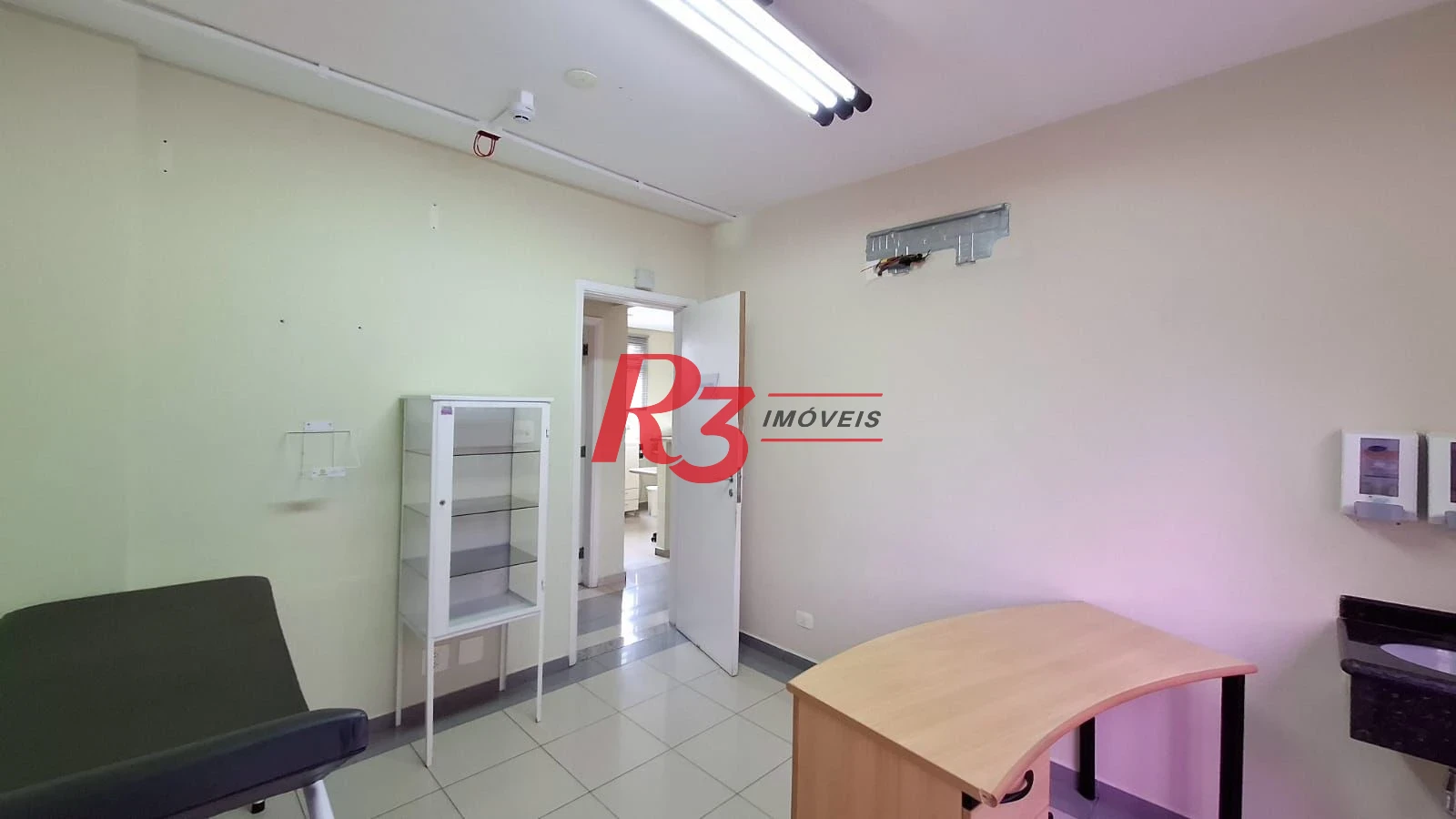 Sala à venda, 135 m² por R$ 750.000,00 - Gonzaga - Santos/SP
