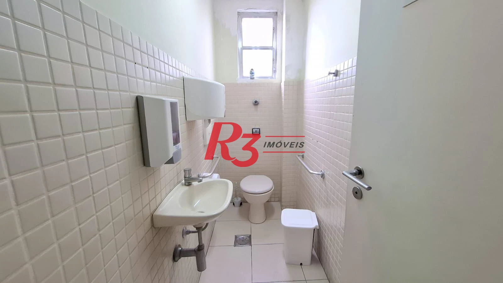 Sala à venda, 135 m² por R$ 750.000,00 - Gonzaga - Santos/SP
