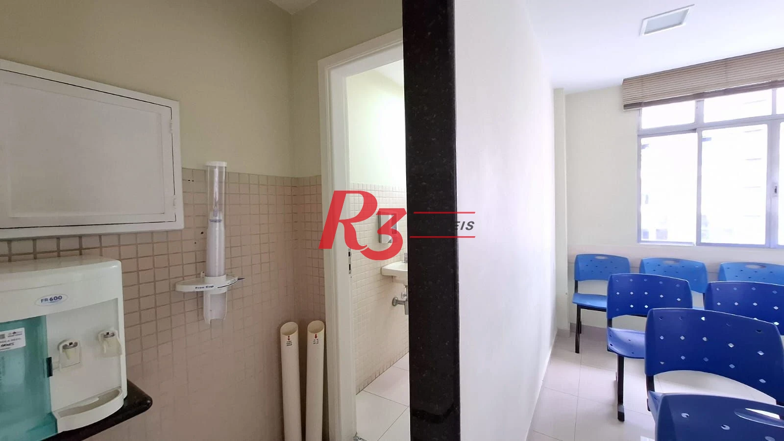 Sala à venda, 135 m² por R$ 750.000,00 - Gonzaga - Santos/SP