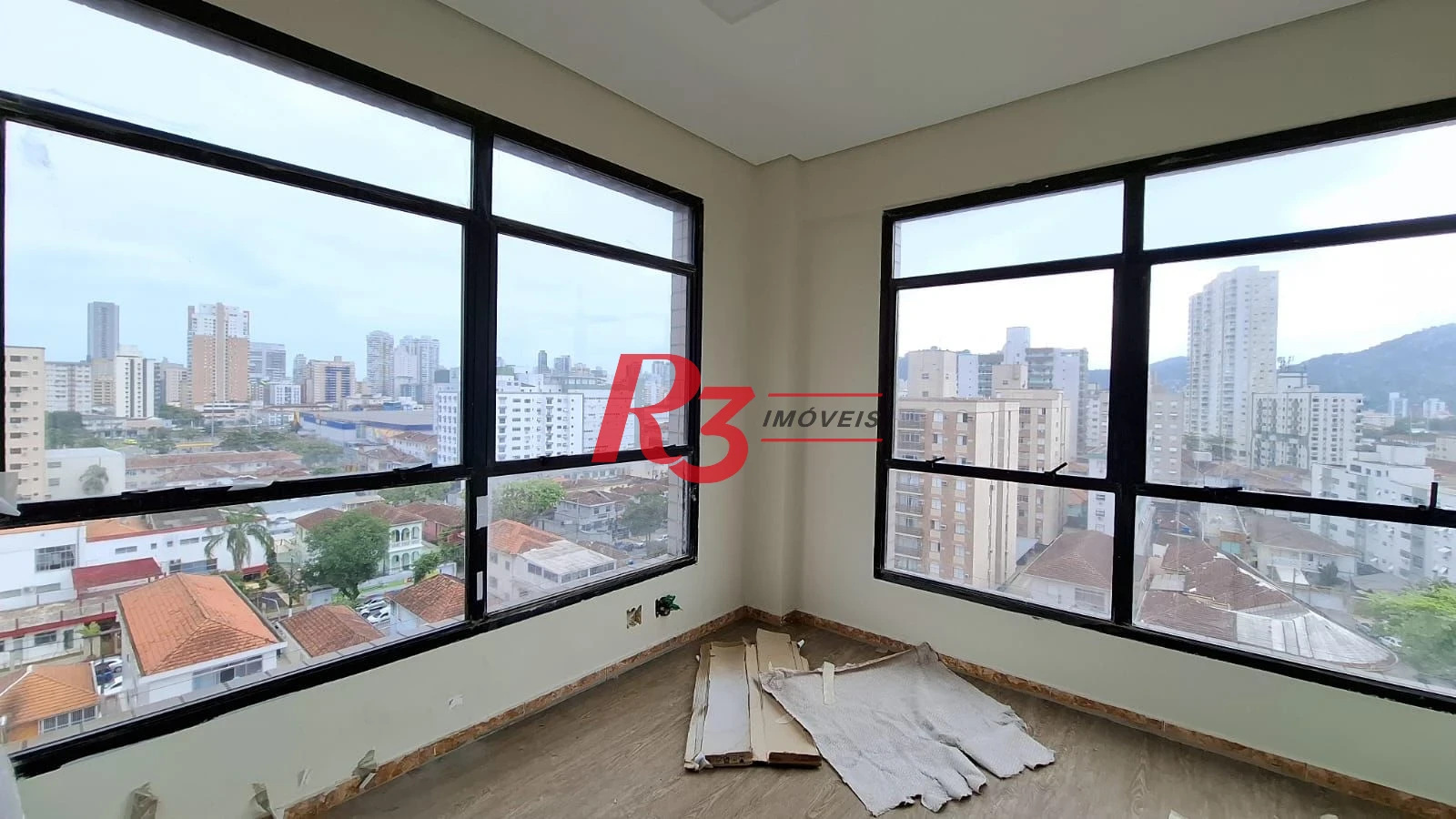Sala à venda, 85 m² por R$ 750.000,00 - Vila Matias - Santos/SP
