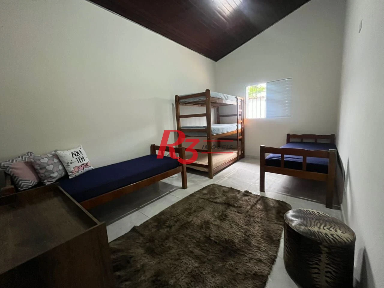 Casa com 4 dormitórios à venda, 139 m² por R$ 670.000,00 - Jardim Virginia - Guarujá/SP