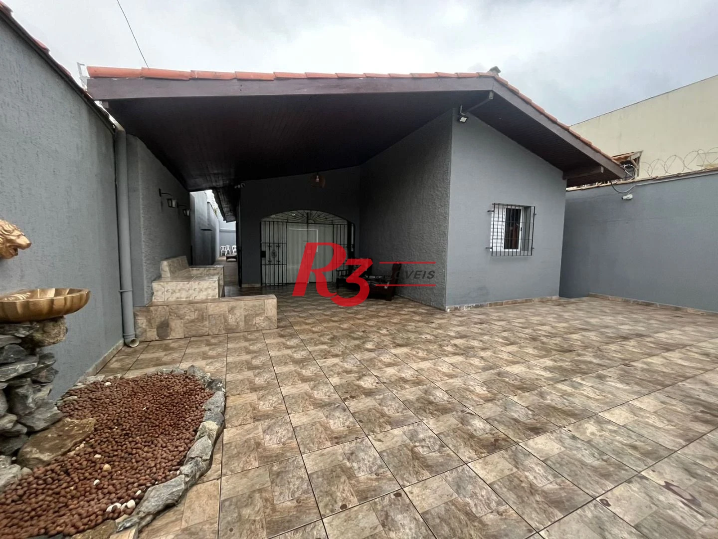 Casa com 4 dormitórios à venda, 139 m² por R$ 670.000,00 - Jardim Virginia - Guarujá/SP