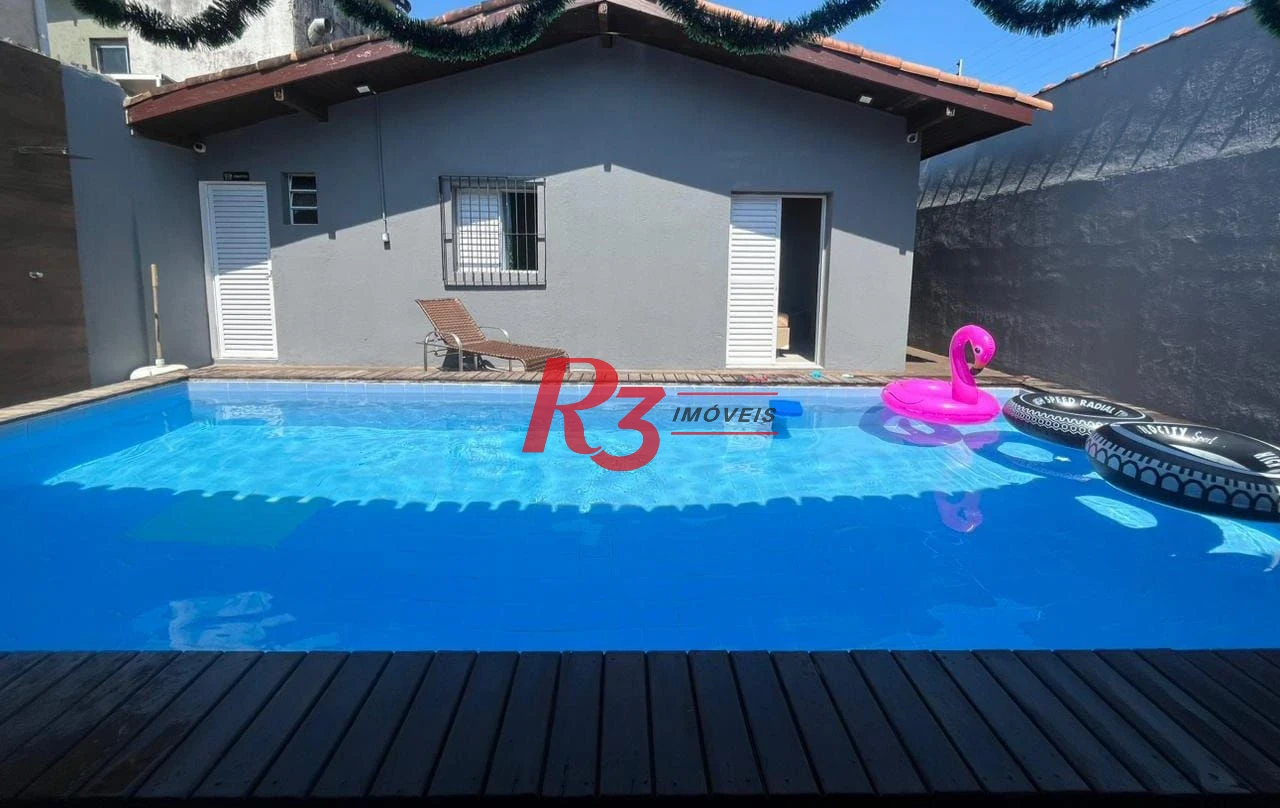 Casa com 4 dormitórios à venda, 139 m² por R$ 670.000,00 - Jardim Virginia - Guarujá/SP