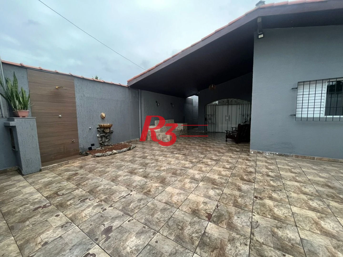 Casa com 4 dormitórios à venda, 139 m² por R$ 670.000,00 - Jardim Virginia - Guarujá/SP