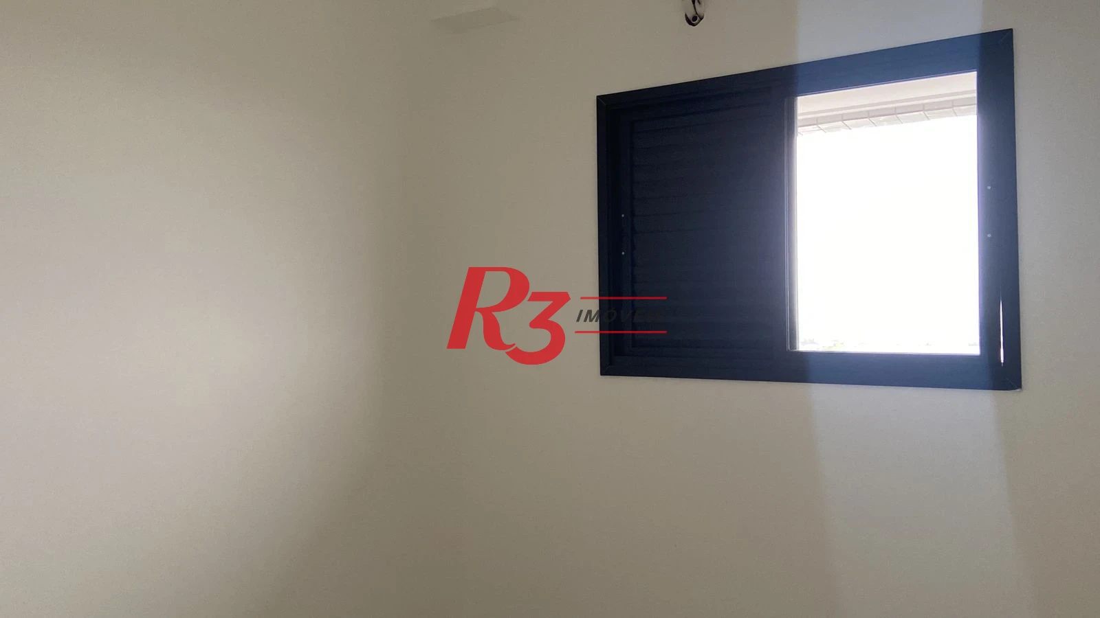 Apartamento com 2 dormitórios à venda, 72 m² por R$ 580.000,00 - Vila Guilhermina - Praia Grande/SP