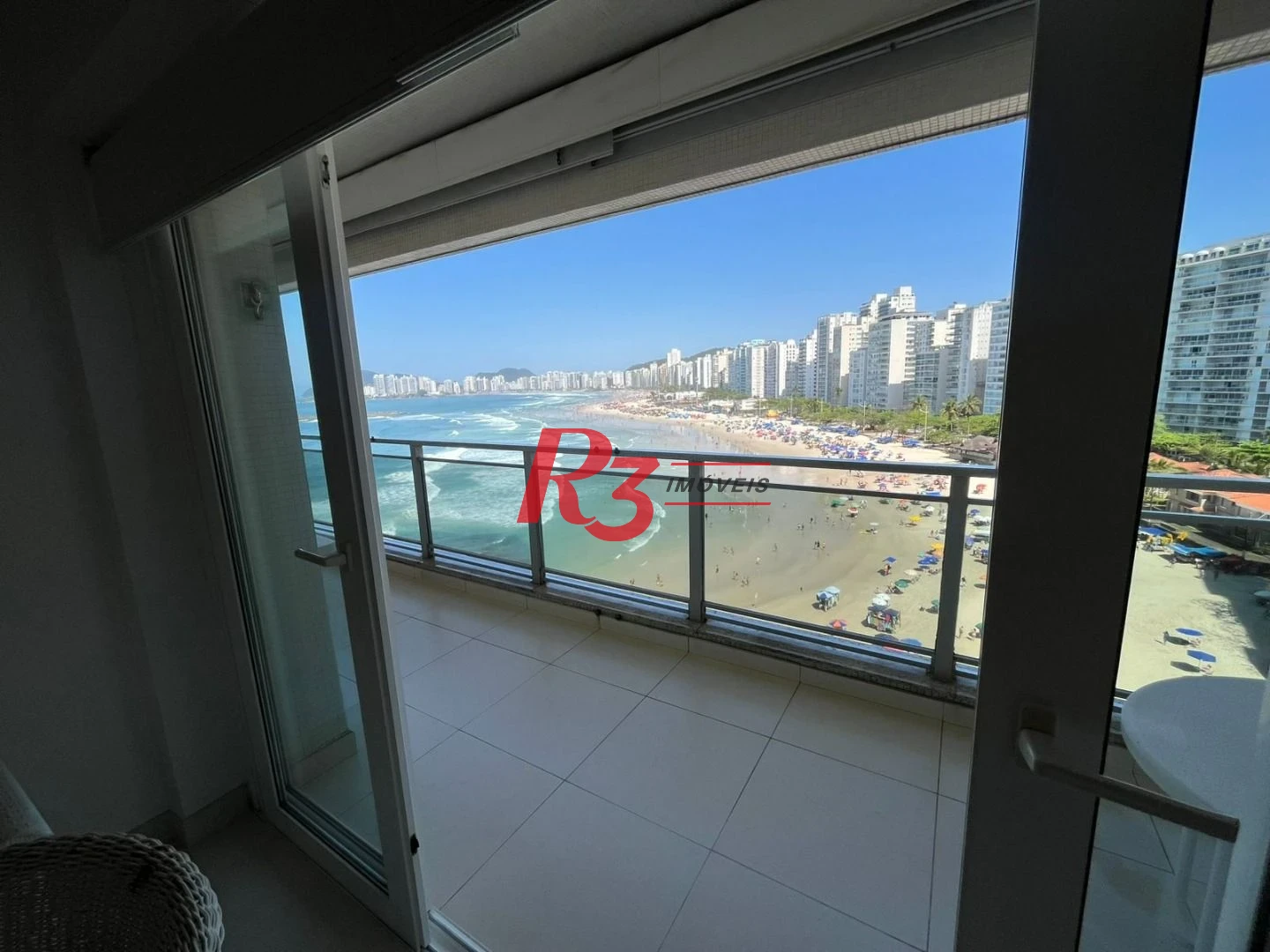 Apartamento com 3 dormitórios à venda, 120 m² por R$ 1.300.000,00 - Centro - Guarujá/SP