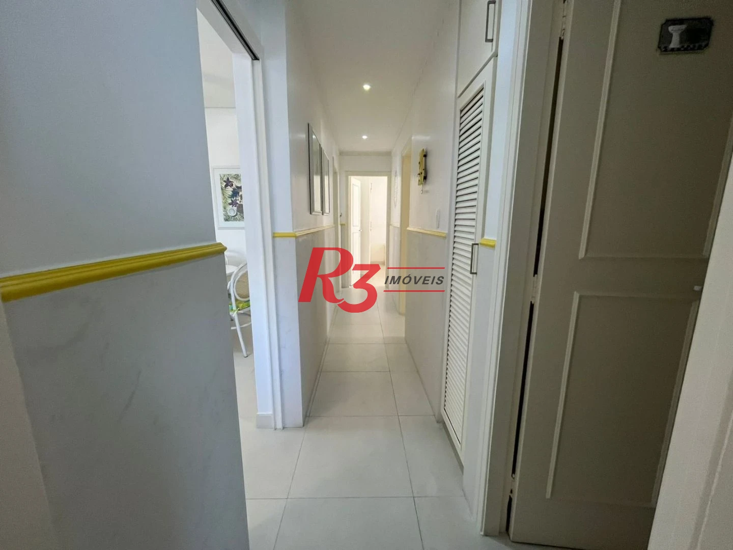 Apartamento com 3 dormitórios à venda, 120 m² por R$ 1.300.000,00 - Centro - Guarujá/SP