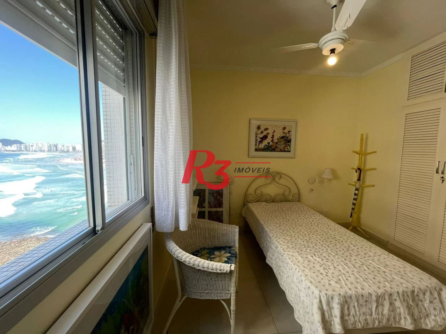 Apartamento com 3 dormitórios à venda, 120 m² por R$ 1.300.000,00 - Centro - Guarujá/SP