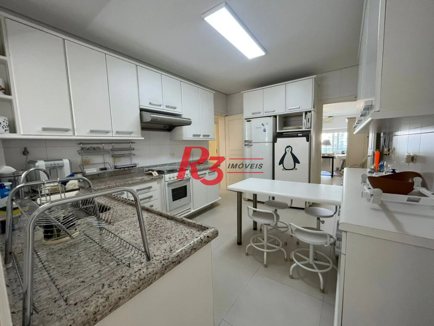 Apartamento com 3 dormitórios à venda, 120 m² por R$ 1.300.000,00 - Centro - Guarujá/SP