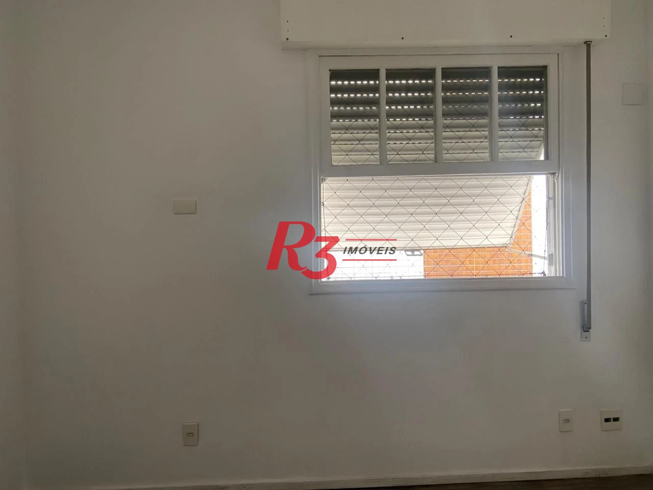 Cobertura com 5 dormitórios à venda, 422 m² por R$ 1.250.000,00 - Encruzilhada - Santos/SP