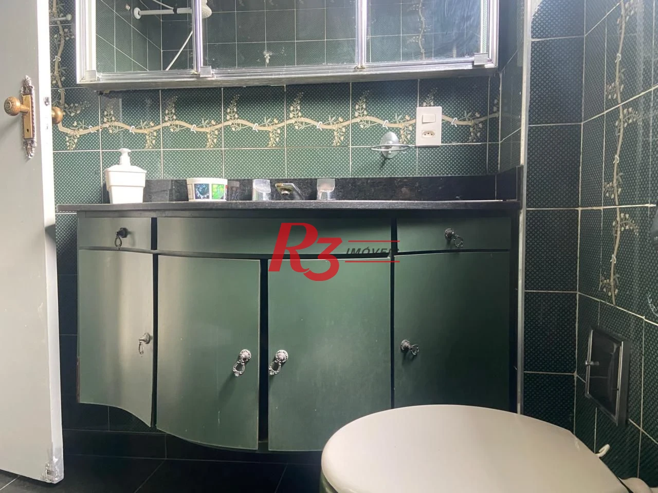Cobertura com 5 dormitórios à venda, 422 m² por R$ 1.250.000,00 - Encruzilhada - Santos/SP