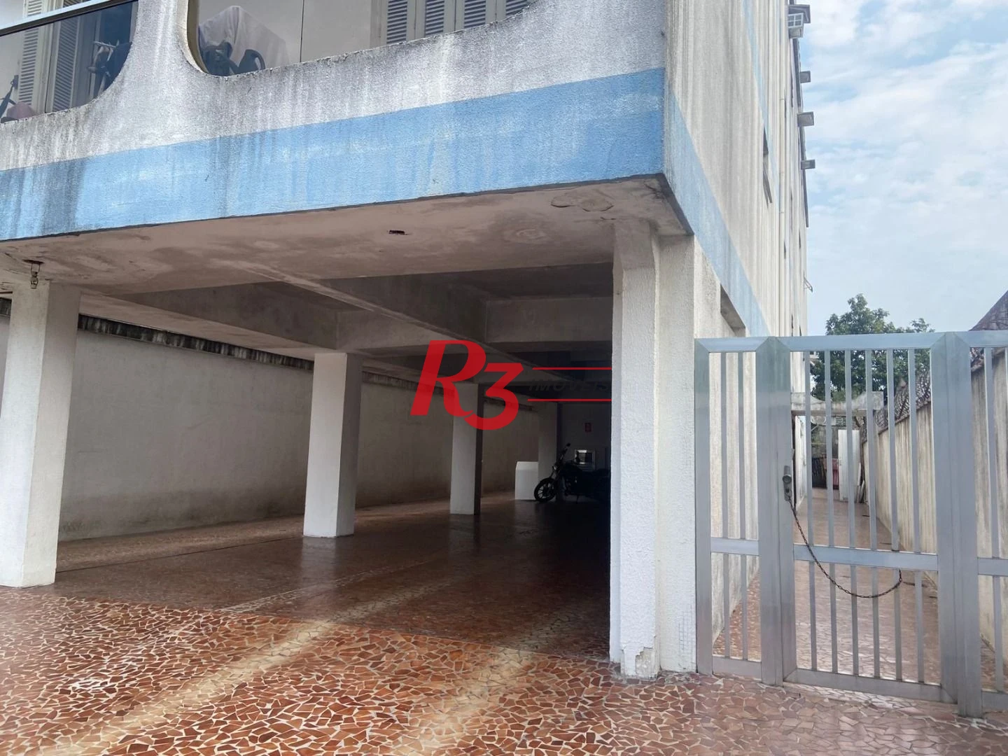 Cobertura com 5 dormitórios à venda, 422 m² por R$ 1.250.000,00 - Encruzilhada - Santos/SP