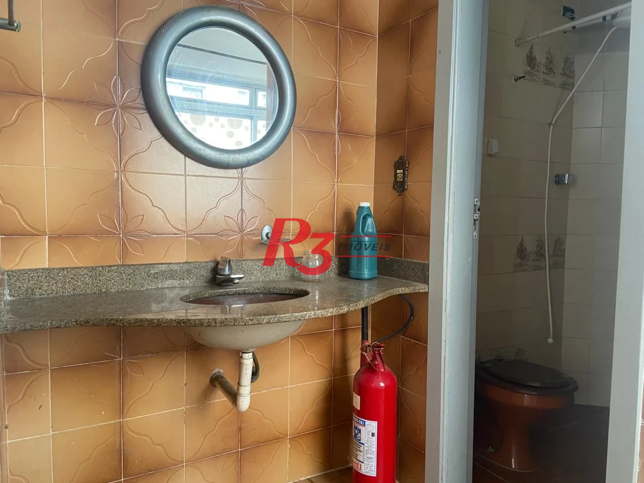 Cobertura com 5 dormitórios à venda, 422 m² por R$ 1.250.000,00 - Encruzilhada - Santos/SP