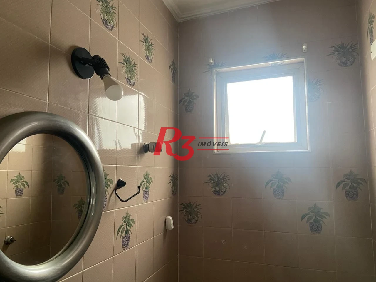 Cobertura com 5 dormitórios à venda, 422 m² por R$ 1.250.000,00 - Encruzilhada - Santos/SP