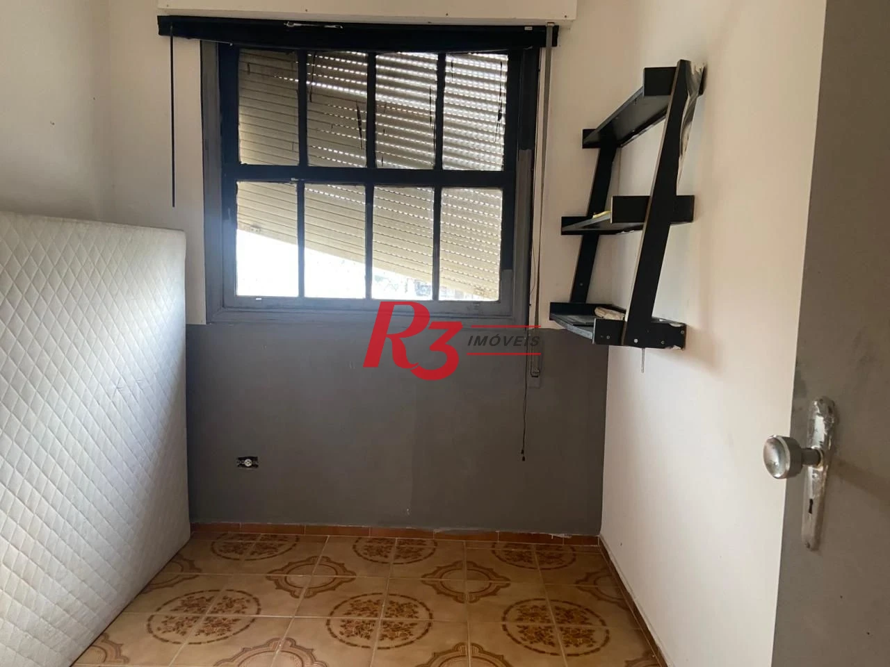 Cobertura com 5 dormitórios à venda, 422 m² por R$ 1.250.000,00 - Encruzilhada - Santos/SP