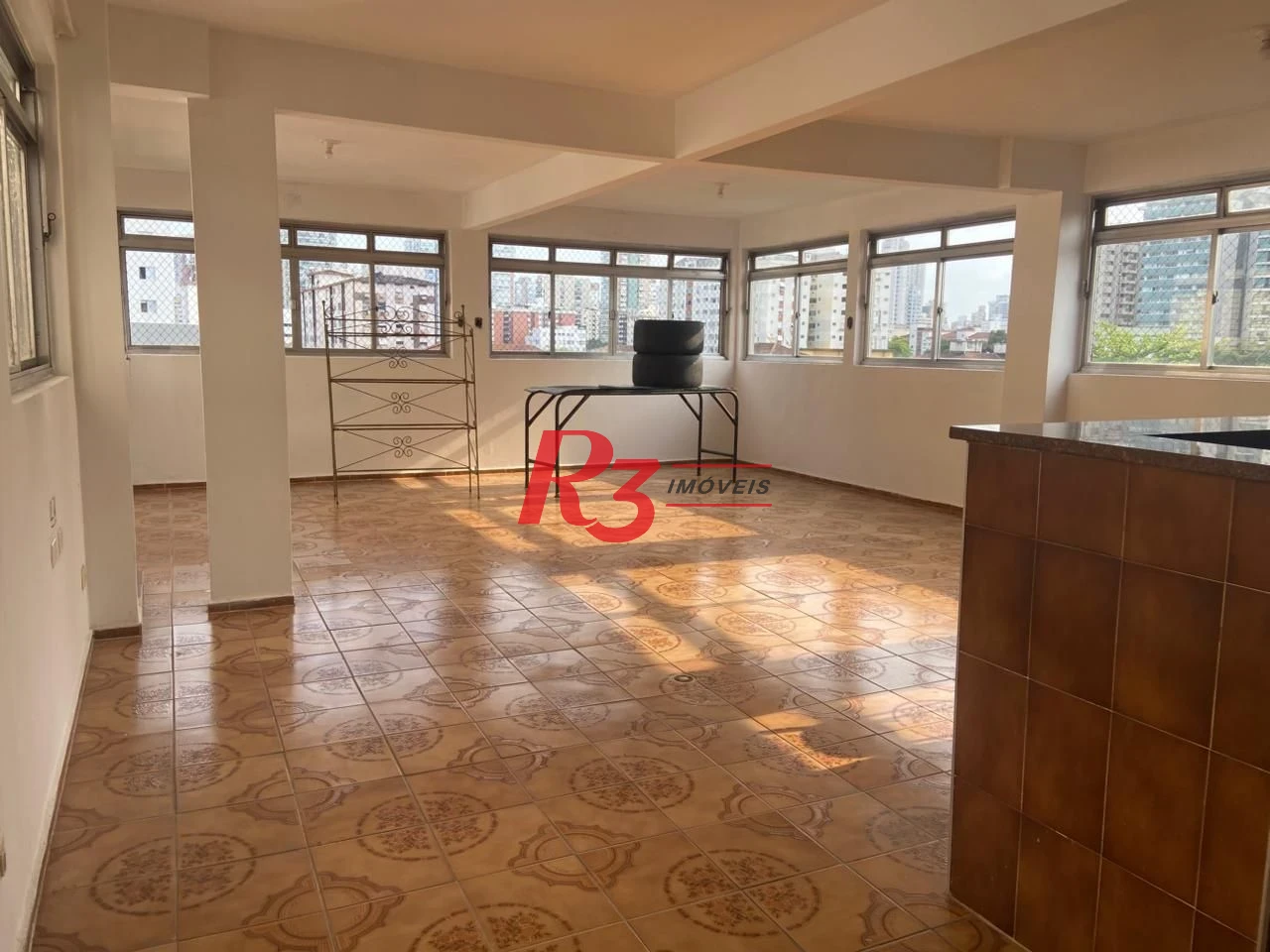 Cobertura com 5 dormitórios à venda, 422 m² por R$ 1.250.000,00 - Encruzilhada - Santos/SP