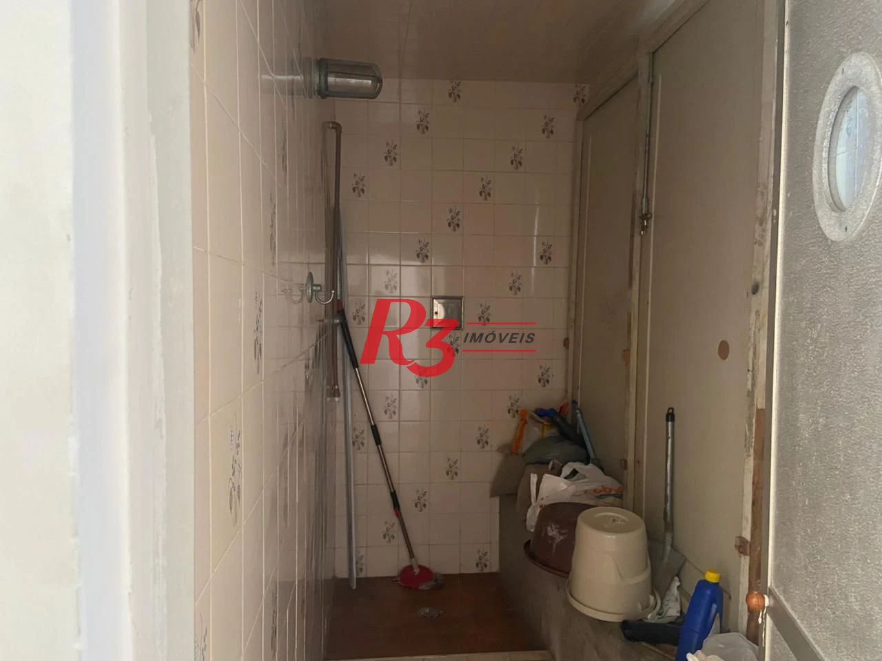 Cobertura com 5 dormitórios à venda, 422 m² por R$ 1.250.000,00 - Encruzilhada - Santos/SP