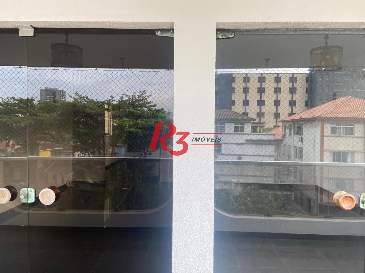 Cobertura com 5 dormitórios à venda, 422 m² por R$ 1.250.000,00 - Encruzilhada - Santos/SP