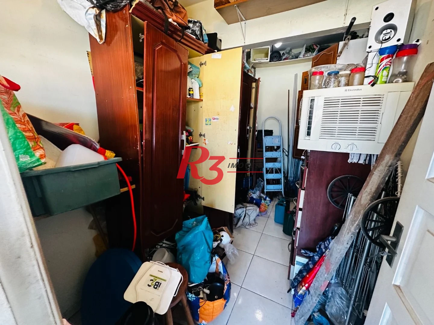 Apartamento com 3 dormitórios à venda, 104 m² por R$ 590.000,00 - Campo Grande - Santos/SP