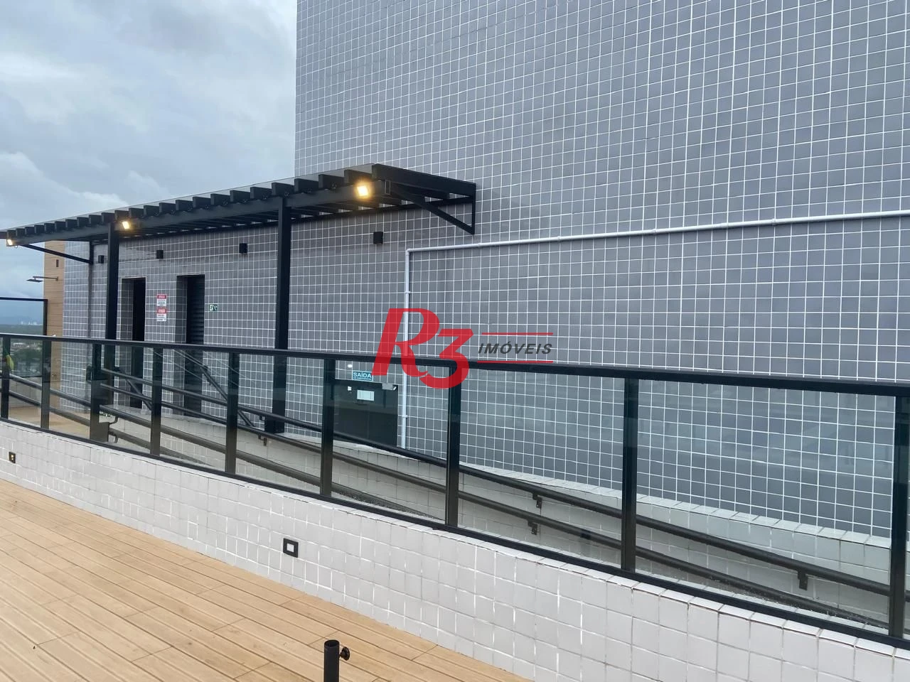 Apartamento com 2 dormitórios à venda, 81 m² por R$ 520.000,00 - Vila Guilhermina - Praia Grande/SP