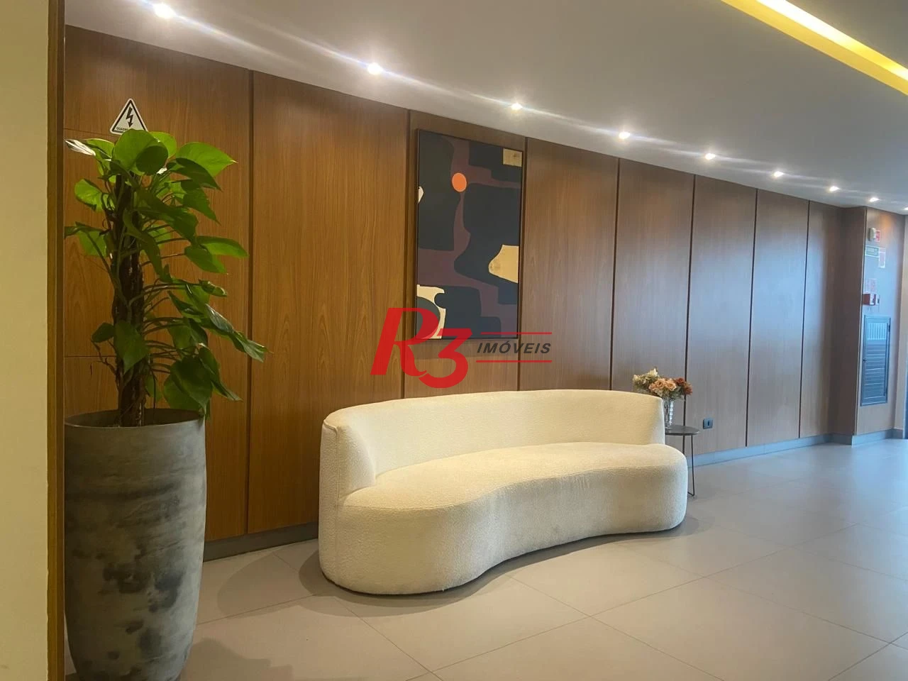 Apartamento com 2 dormitórios à venda, 81 m² por R$ 520.000,00 - Vila Guilhermina - Praia Grande/SP