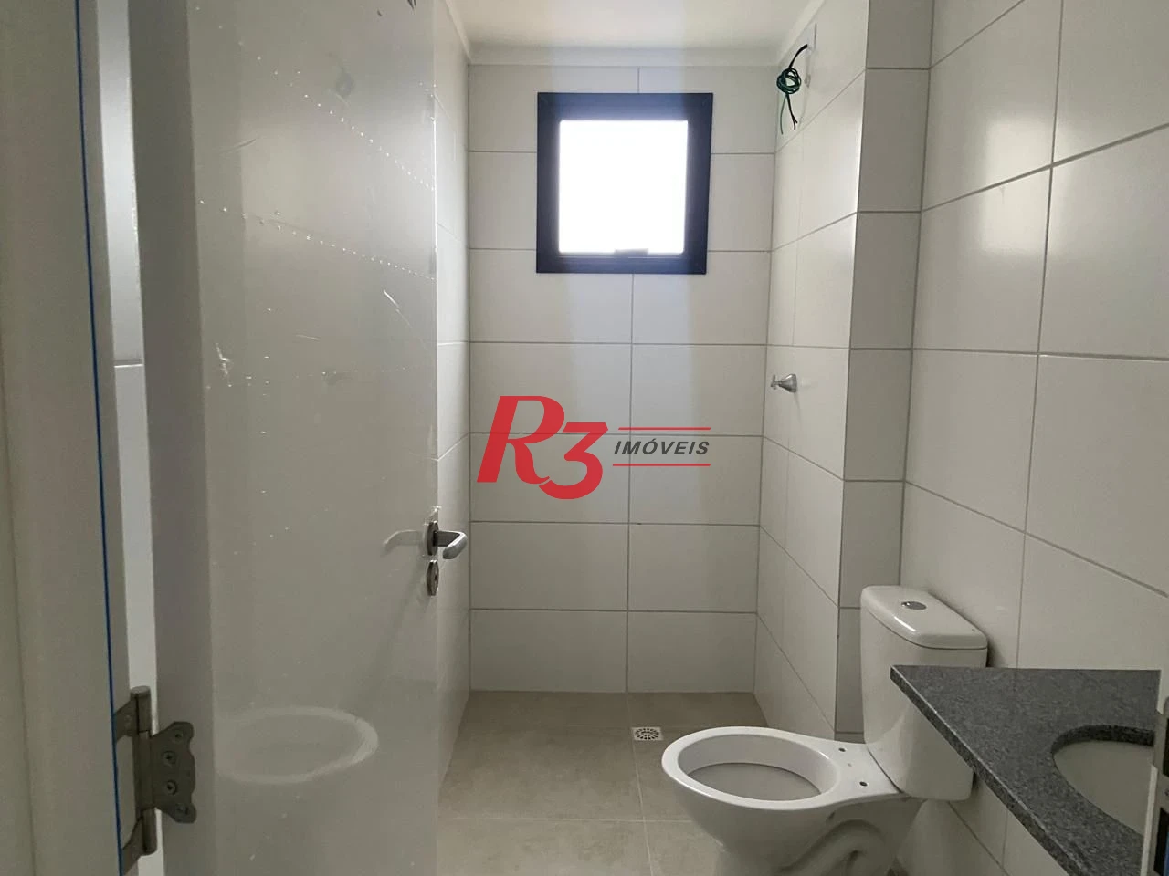 Apartamento com 2 dormitórios à venda, 81 m² por R$ 520.000,00 - Vila Guilhermina - Praia Grande/SP