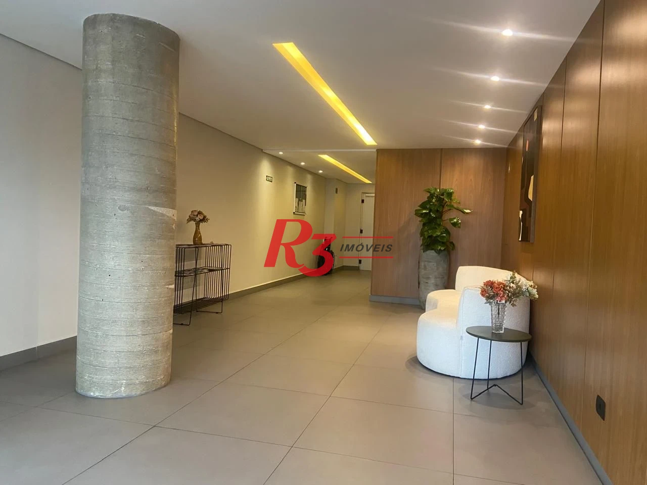 Apartamento com 2 dormitórios à venda, 71 m² por R$ 500.000,00 - Vila Guilhermina - Praia Grande/SP