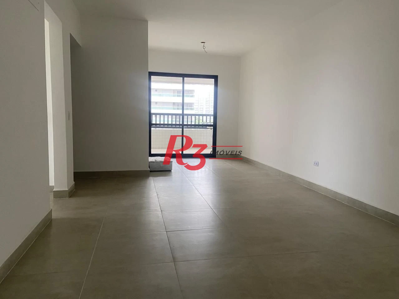 Apartamento com 2 dormitórios à venda, 71 m² por R$ 500.000,00 - Vila Guilhermina - Praia Grande/SP