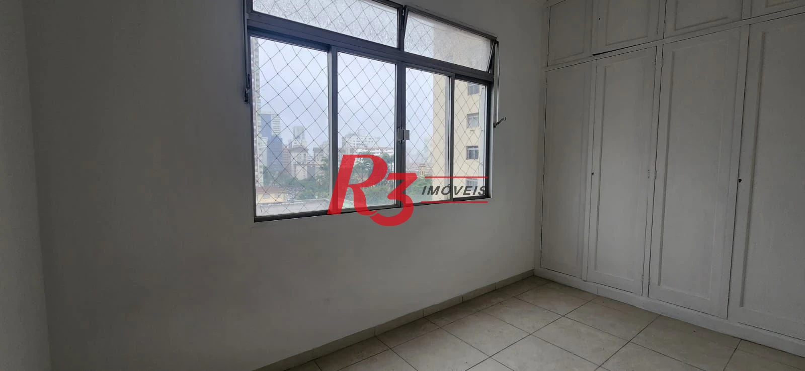 Apartamento com 3 dormitórios à venda, 107 m² por R$ 595.000,00 - Boqueirão - Santos/SP